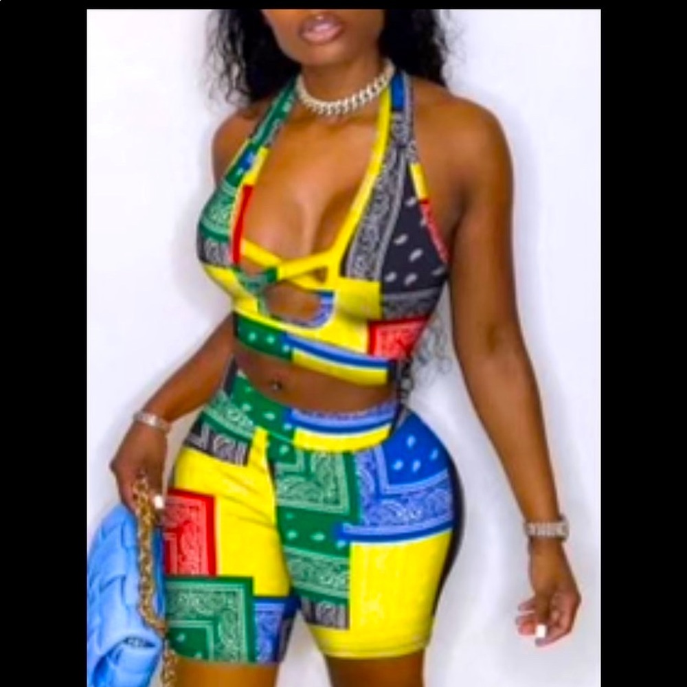 Summer time two piece bandanna short set